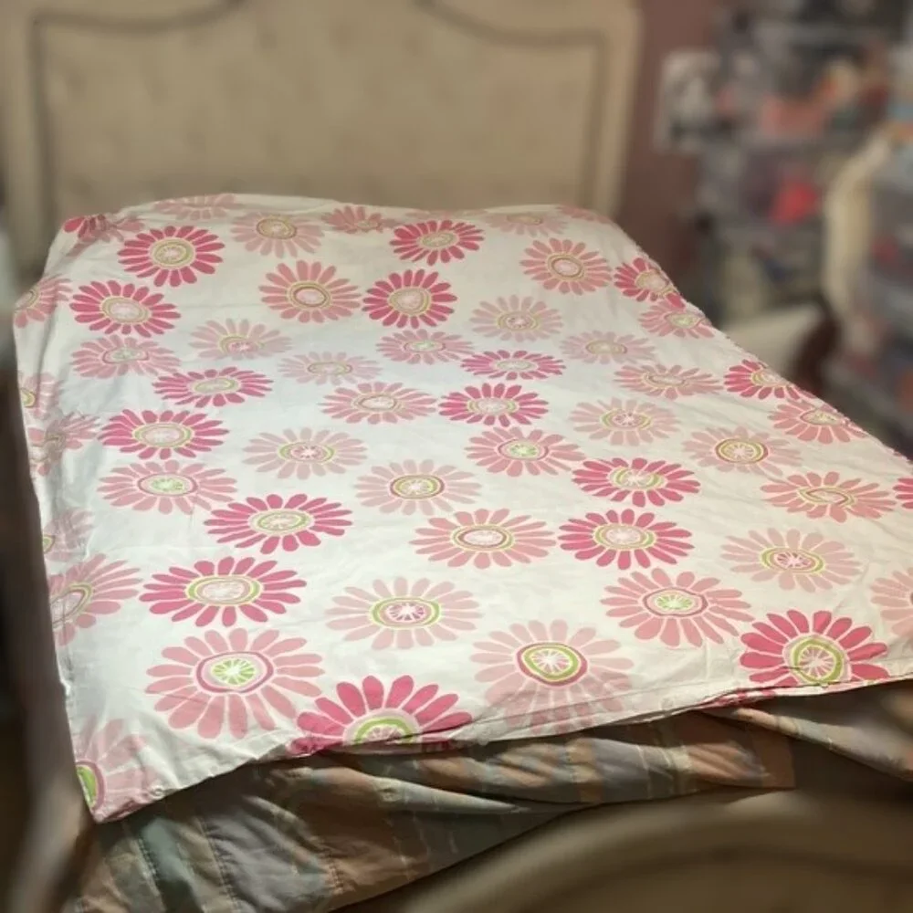 THE LAND OF NOD Pink Floral Duvet Cover Twin 68 x 89 inches